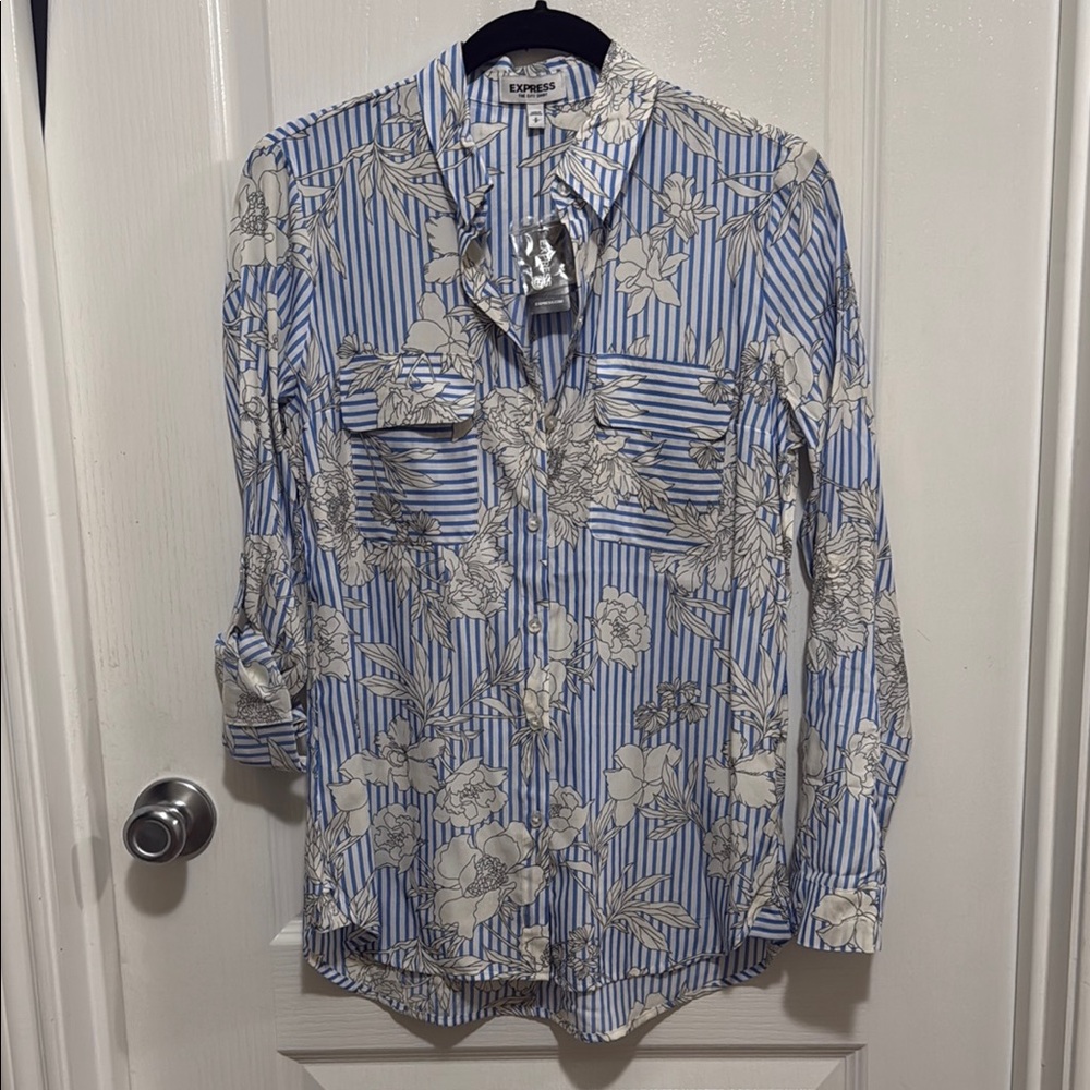 Express Floral Striped Blouse in Blue and White